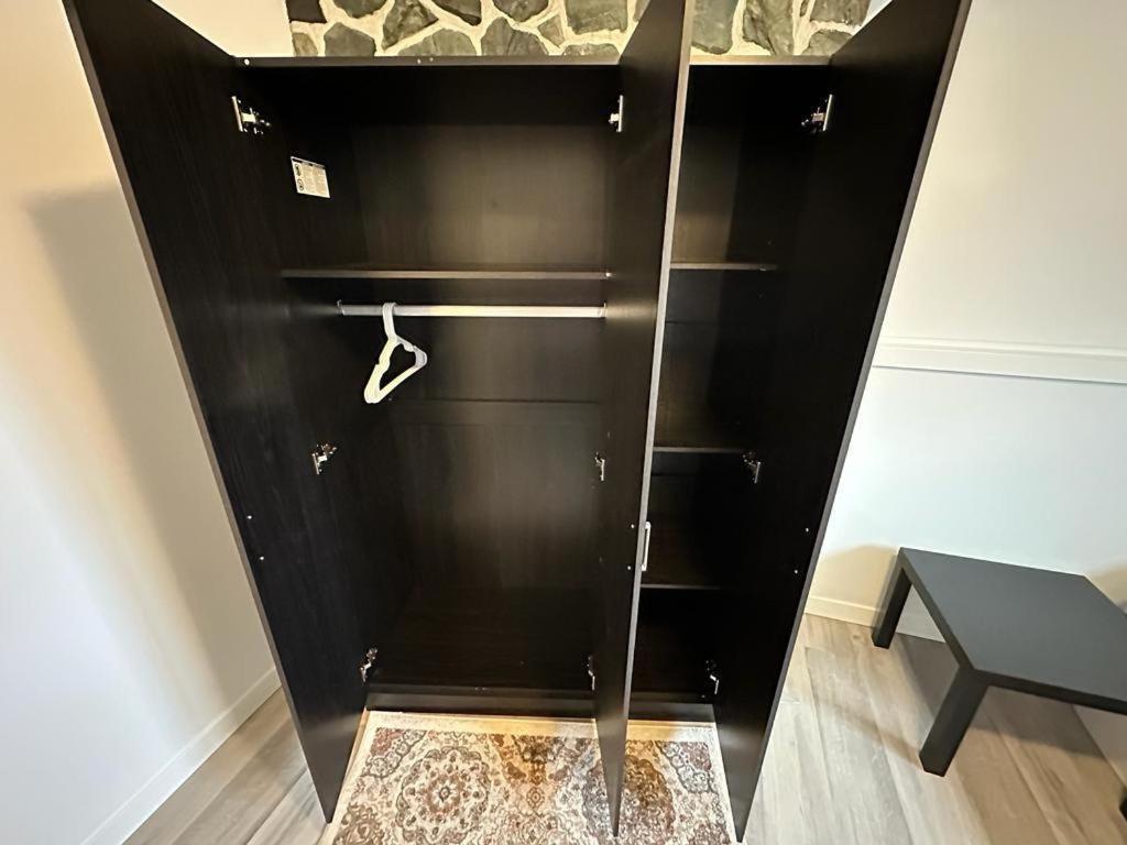 ויקטוריה Cozy & Bright Home With Parking מראה חיצוני תמונה