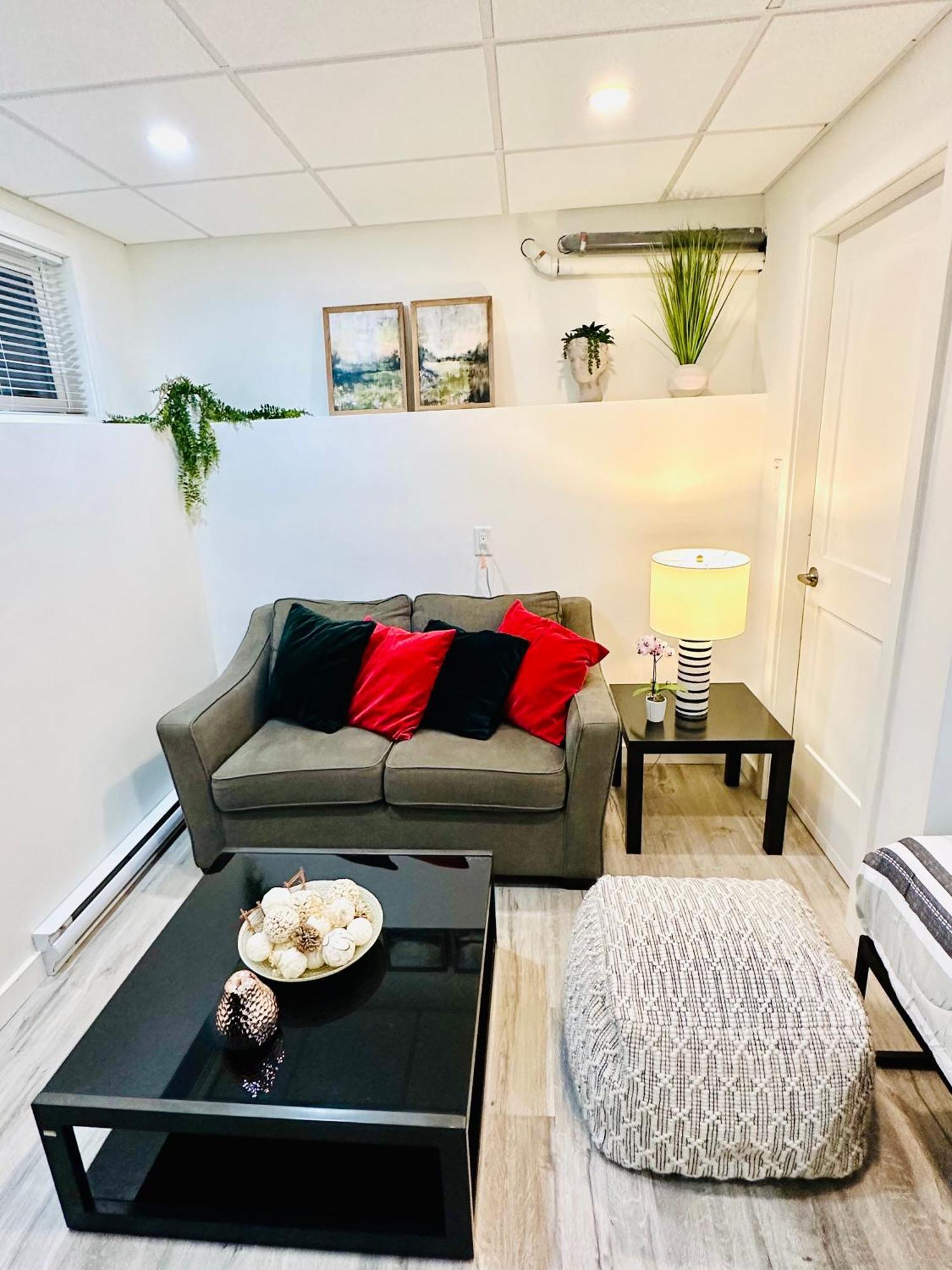 ויקטוריה Cozy & Bright Home With Parking מראה חיצוני תמונה